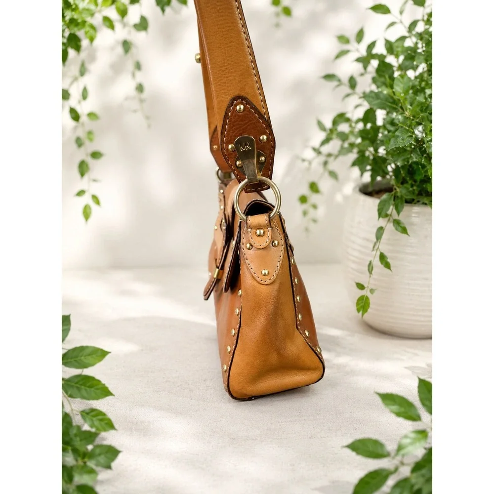 MK157 Michael Kors Vintage Astor shoulder bag